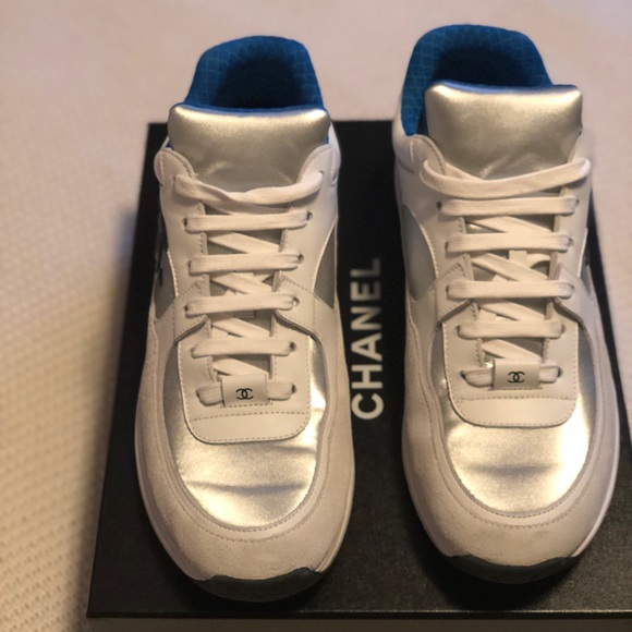 Chanel 2018 Logo sneakers - Picture 1 of 5